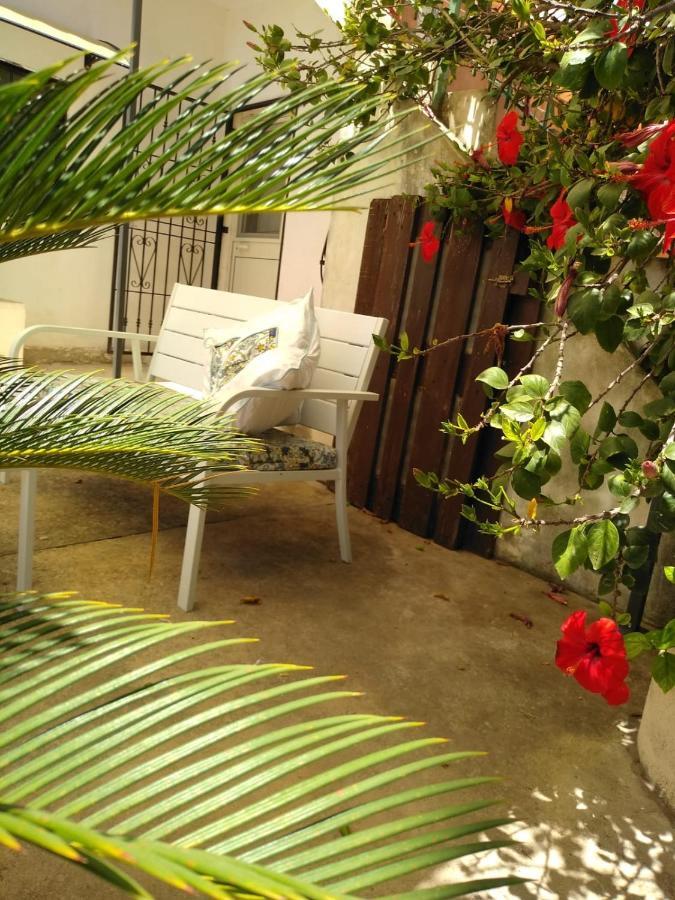 فيلا Casale Hibiscus سانتا ماريا ديل فوكالو المظهر الخارجي الصورة